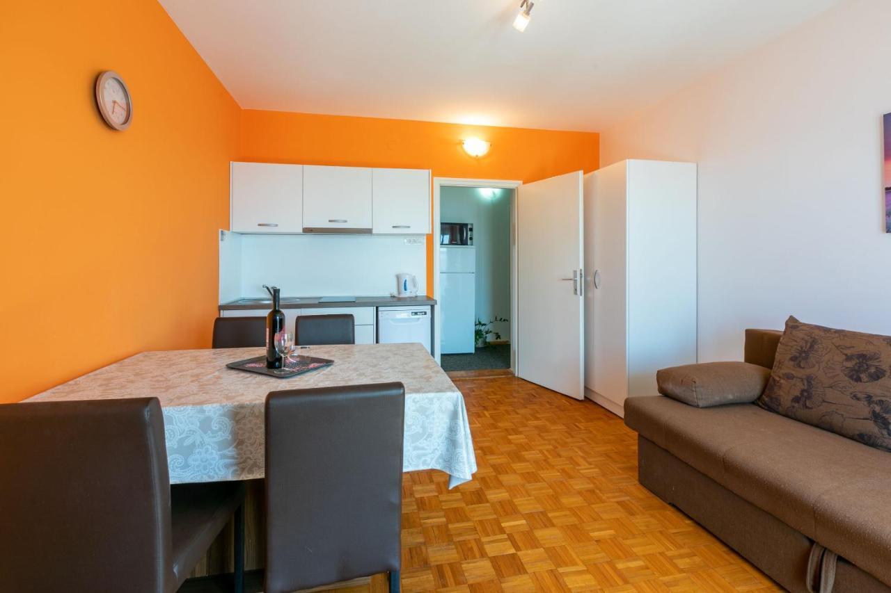 Apartment Mira Crikvenica Exterior photo